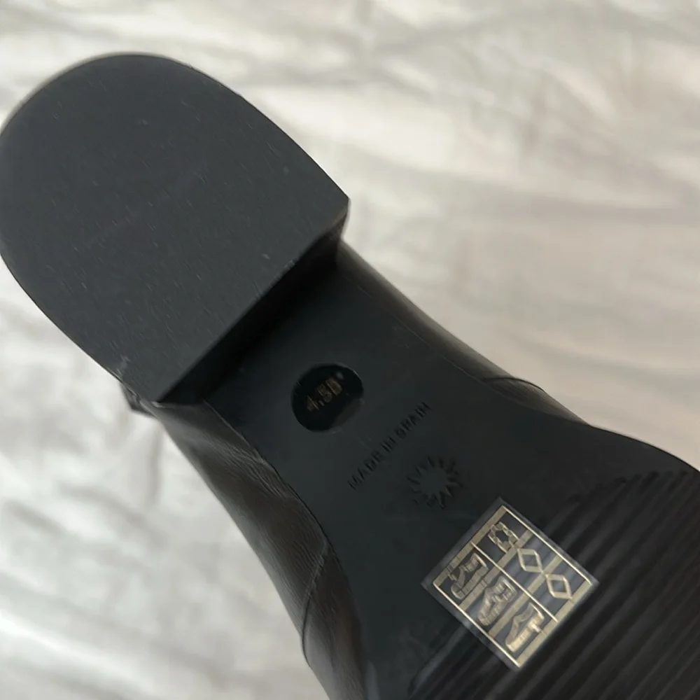 Elegant Stewart Weitzman Black Leather Ankle Boots with Inner Side Zipper NWOT - Picture 11 of 15